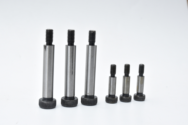 Hex socket head cap screws BS 2470-1973 HRC38-44 Alloy Steel JIS B0210 Class2 Black Oxide 